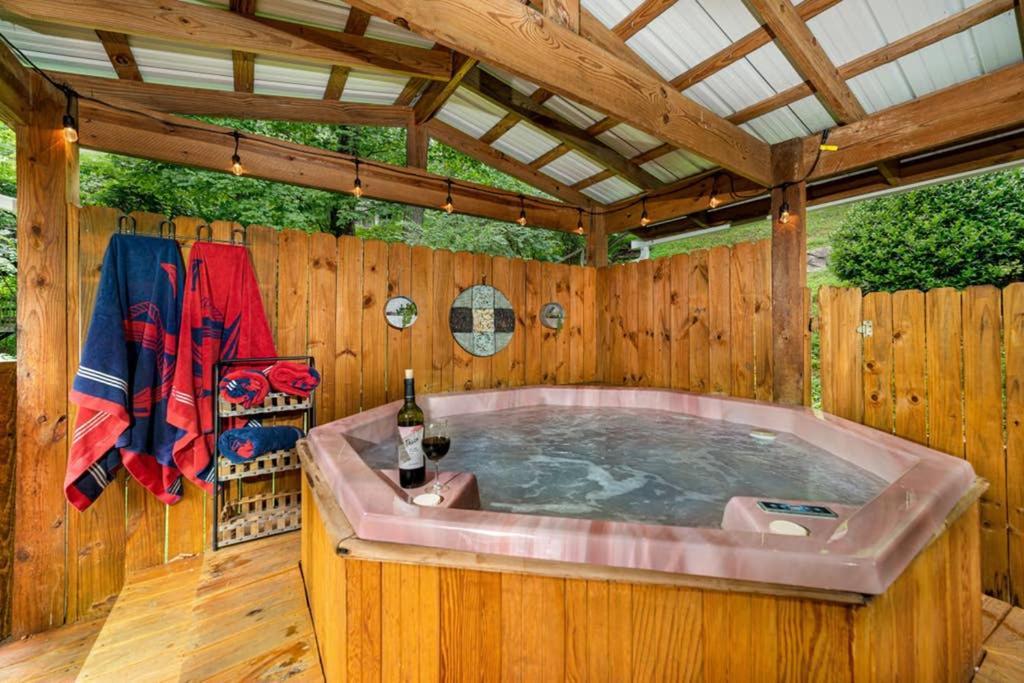 Villa A Smoky Mountains Retreat - Chalet De Montagne Gatlinburg Exterior foto